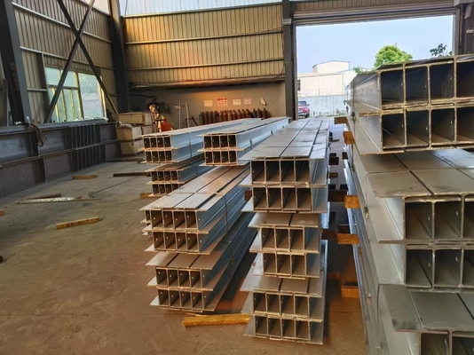 گالوانیزه شده گرم فروخته شده C بخش Purlins انتخاب نهایی برای ساختمان های قوی پایدار